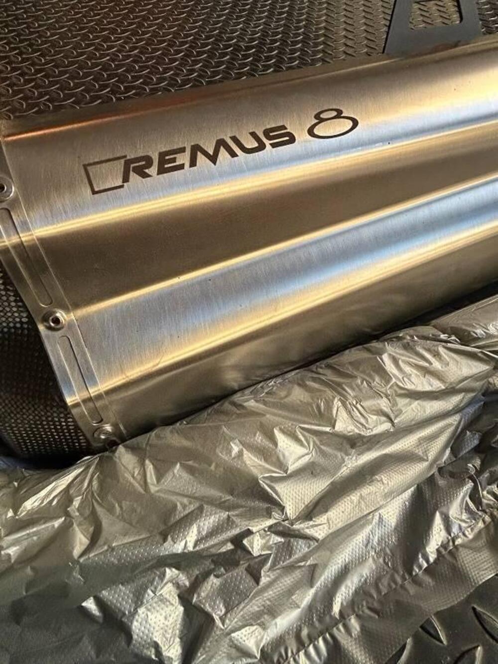 BMW R 1200 1250 GS ADV SCARICO REMUS 8 (3)