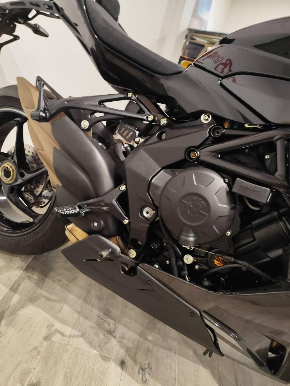 MV Agusta F3 800 RR (2022 - 25) (17)