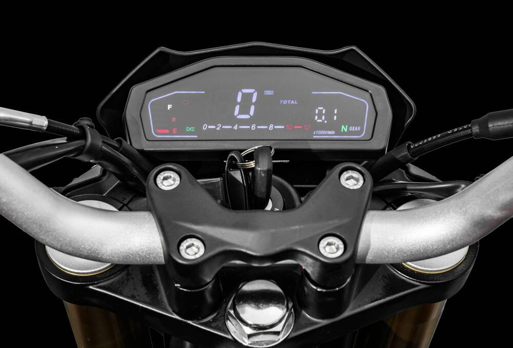 Cyclone Battlo 5S (2025 - 26) (3)