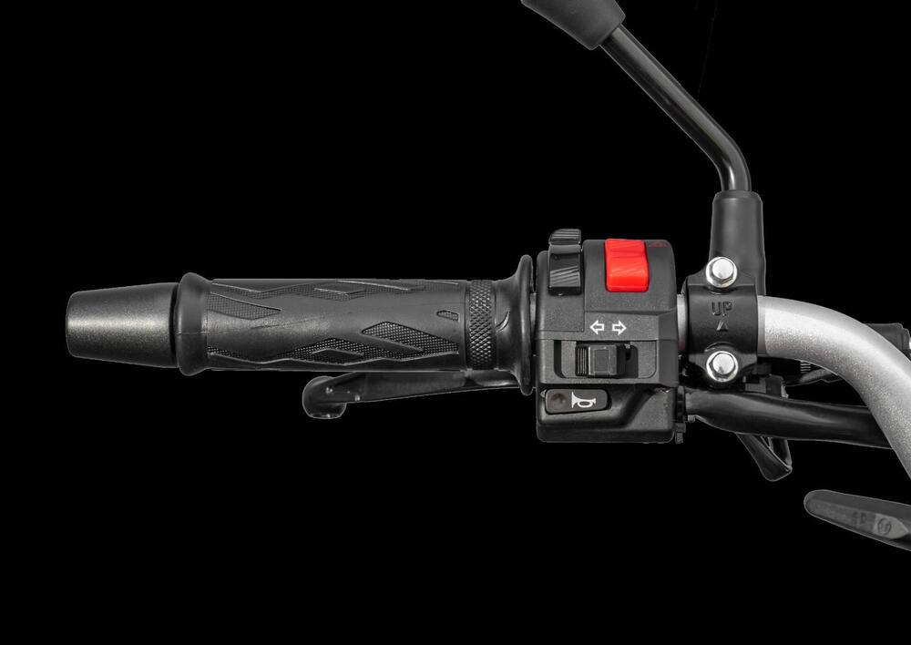 Cyclone Battlo 5S (2025 - 26) (4)