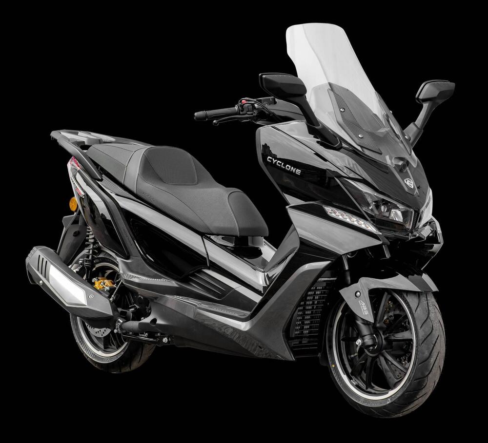 Cyclone RT3S (2025 - 26) (10)