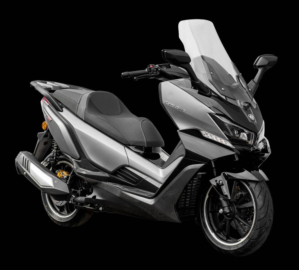 Cyclone RT3S (2025 - 26) (16)