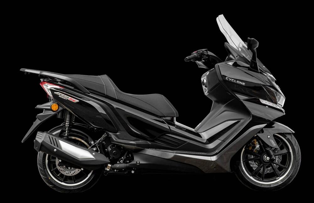 Cyclone RT3S (2025 - 26) (19)