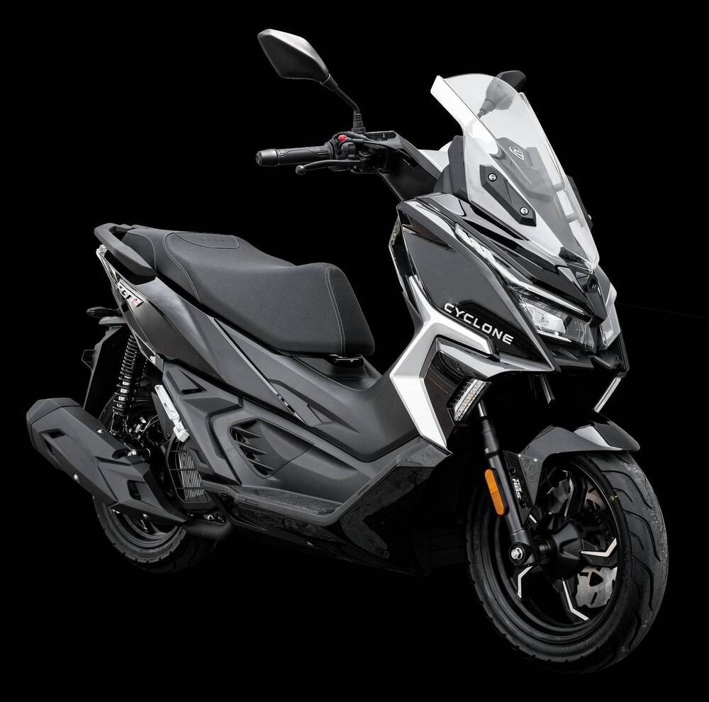 Cyclone RT1 (2025 - 26) (7)