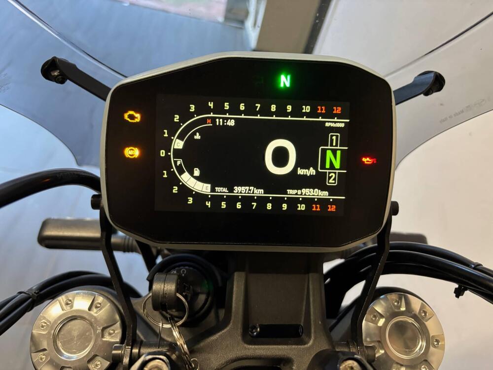 Benelli Leoncino 800 (2022 - 26) (4)