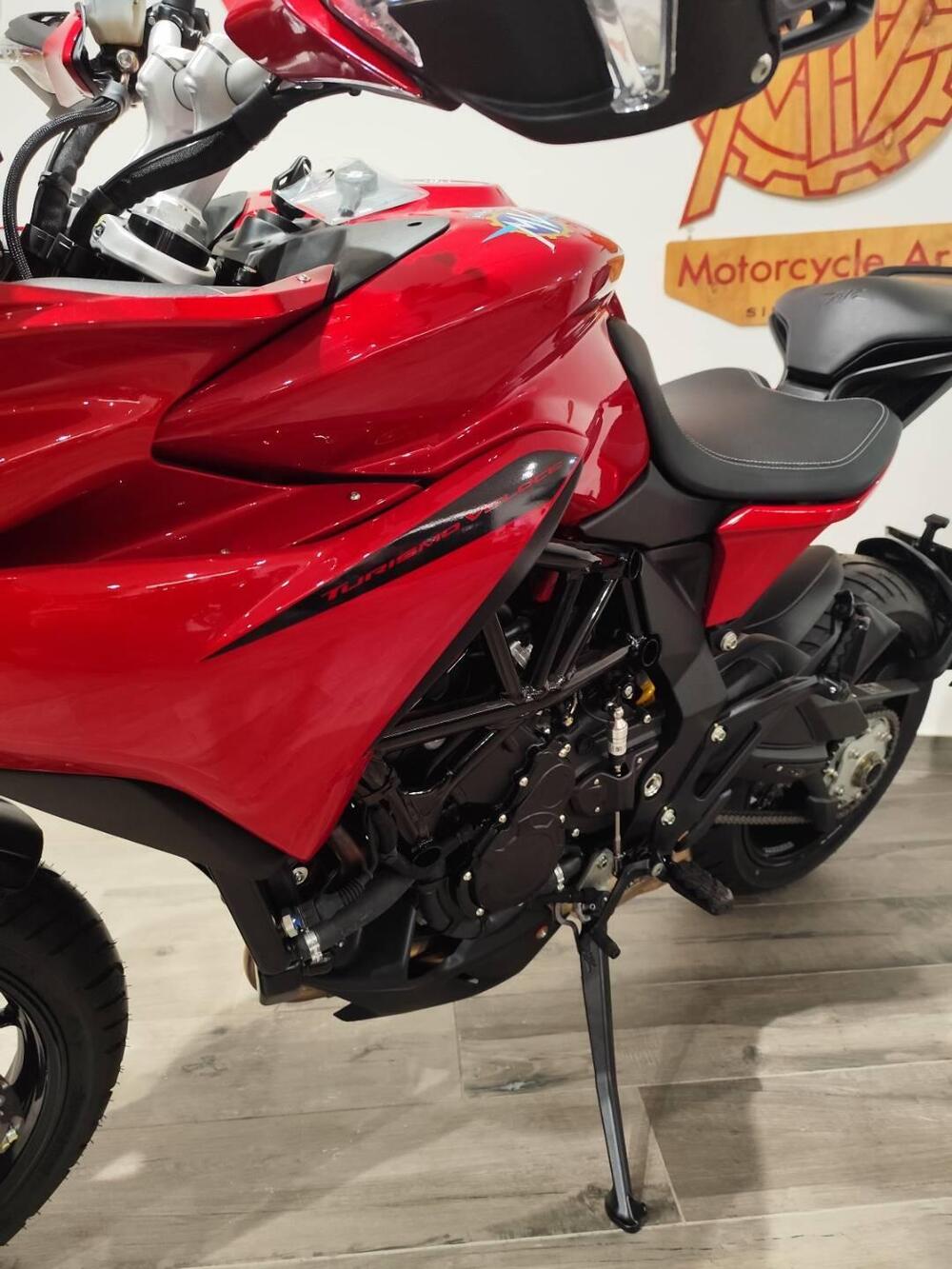 MV Agusta Superveloce 800 (2021 - 25) (11)