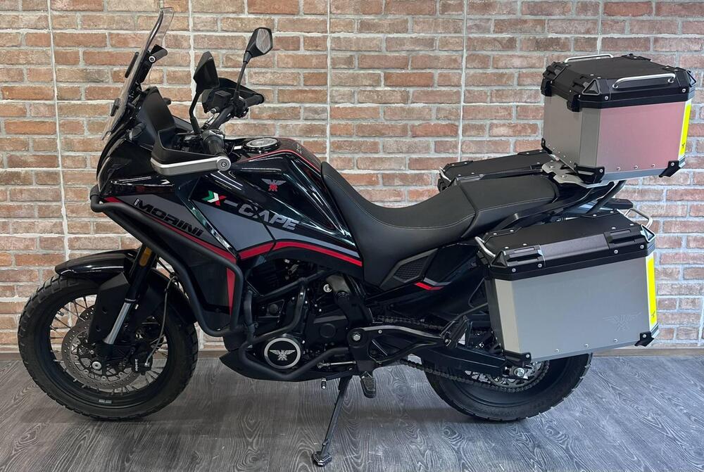 Moto Morini X-Cape 650 (2021 - 26) (6)