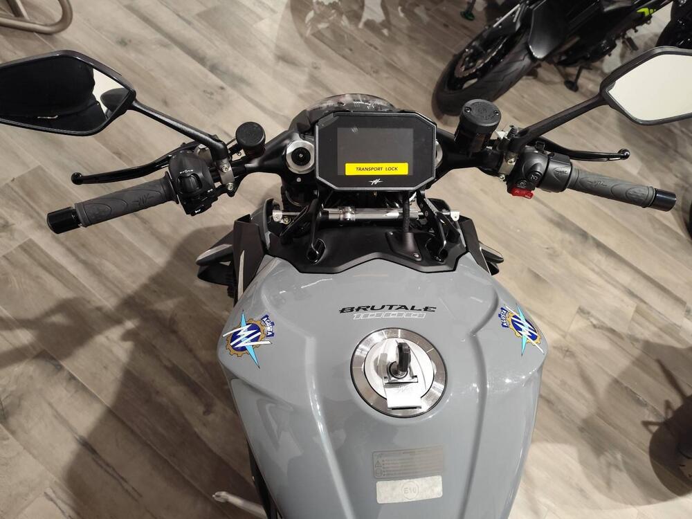 MV Agusta Brutale 1000 RS (2022 - 26) (17)