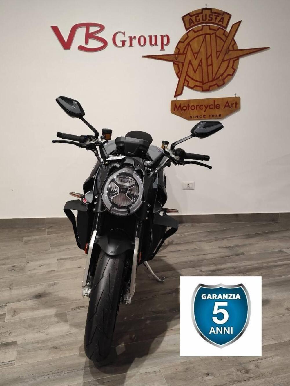 MV Agusta Brutale 1000 RS (2022 - 26) (2)