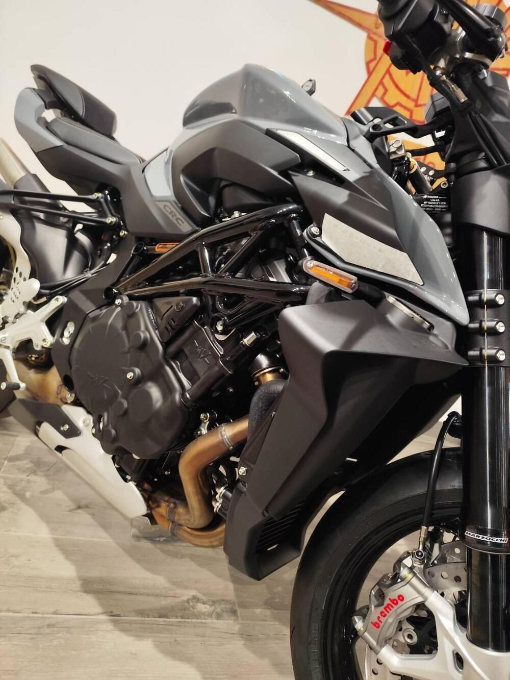 MV Agusta Brutale 1000 RS (2022 - 26) (18)