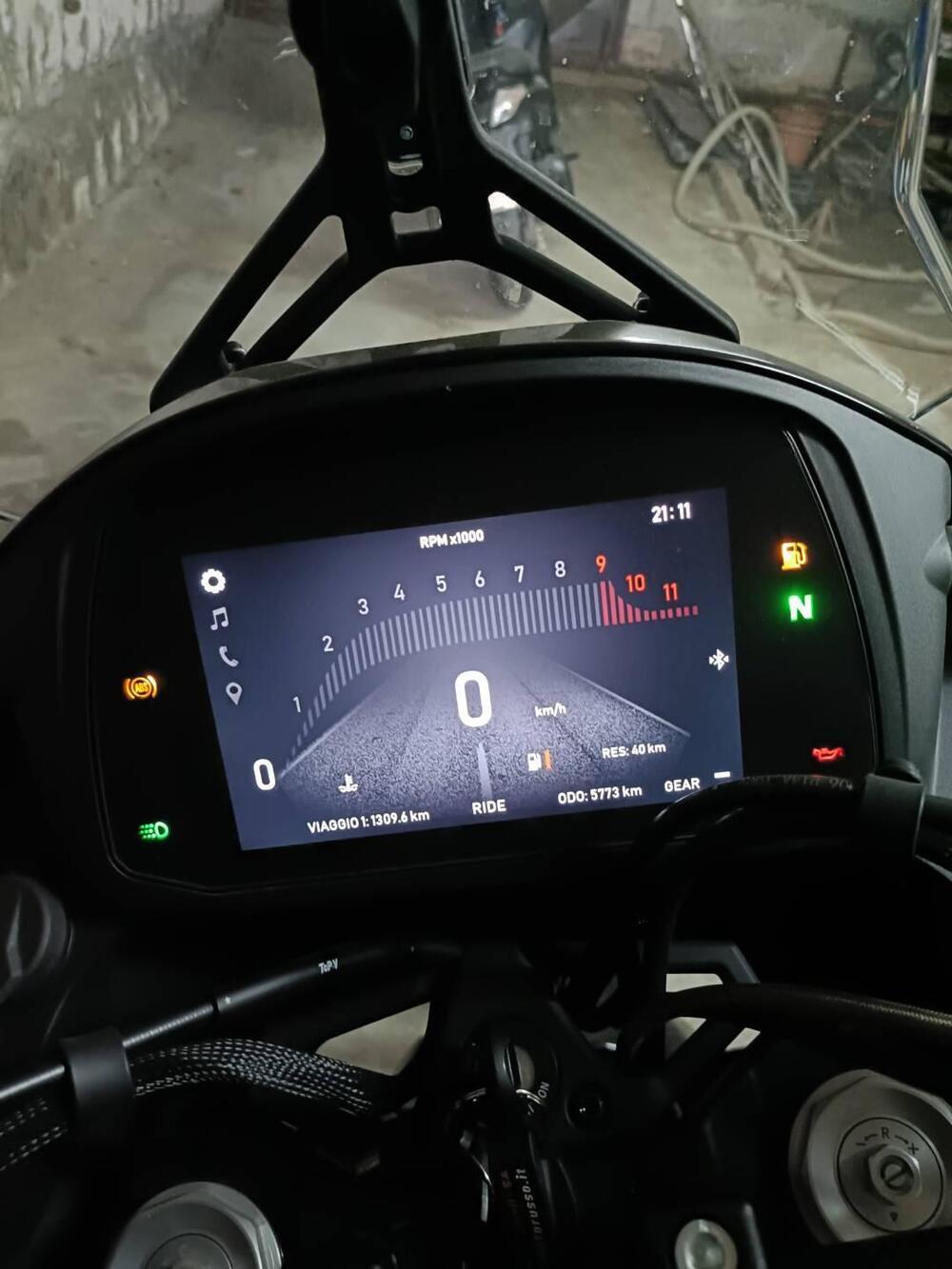 Moto Morini X-Cape 650 (2021 - 26) (6)