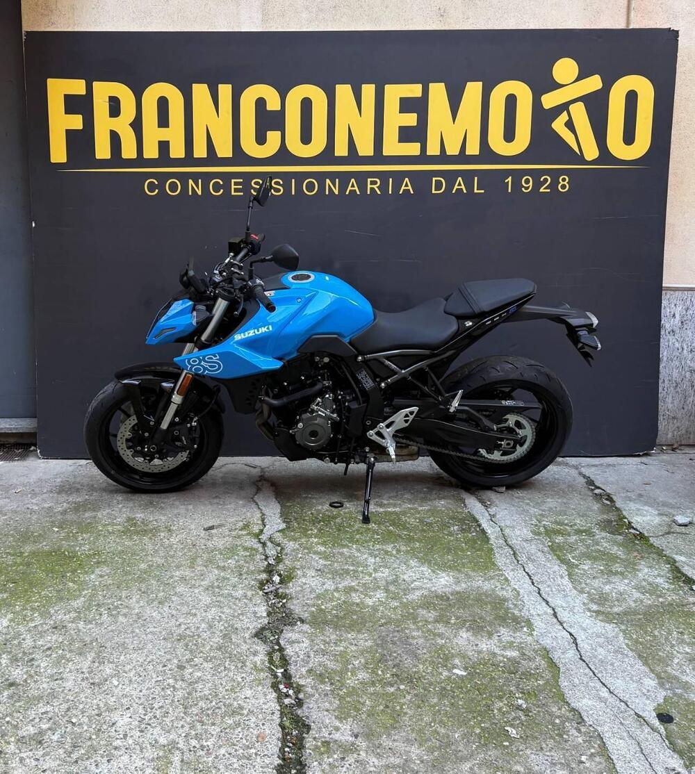 Suzuki GSX-8S (2025 - 26) (4)