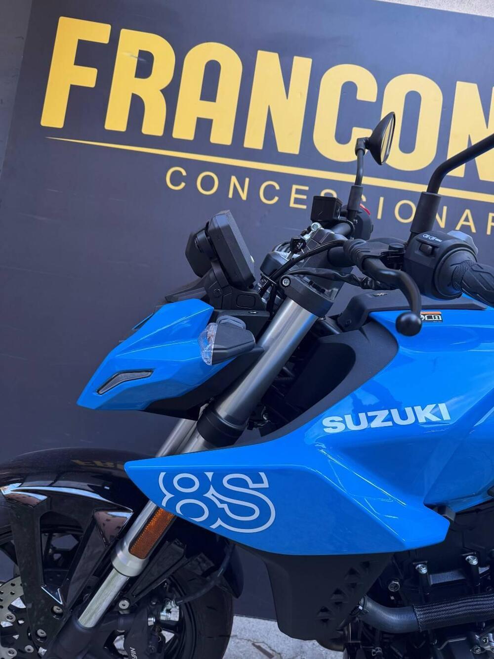 Suzuki GSX-8S (2025 - 26) (5)