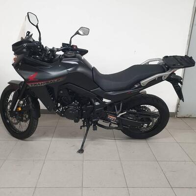 Honda Transalp XL750 (2023 - 24) usata