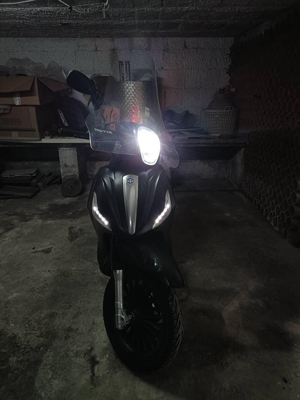 Piaggio Beverly 300 S i.e. (2015 - 16) (2)