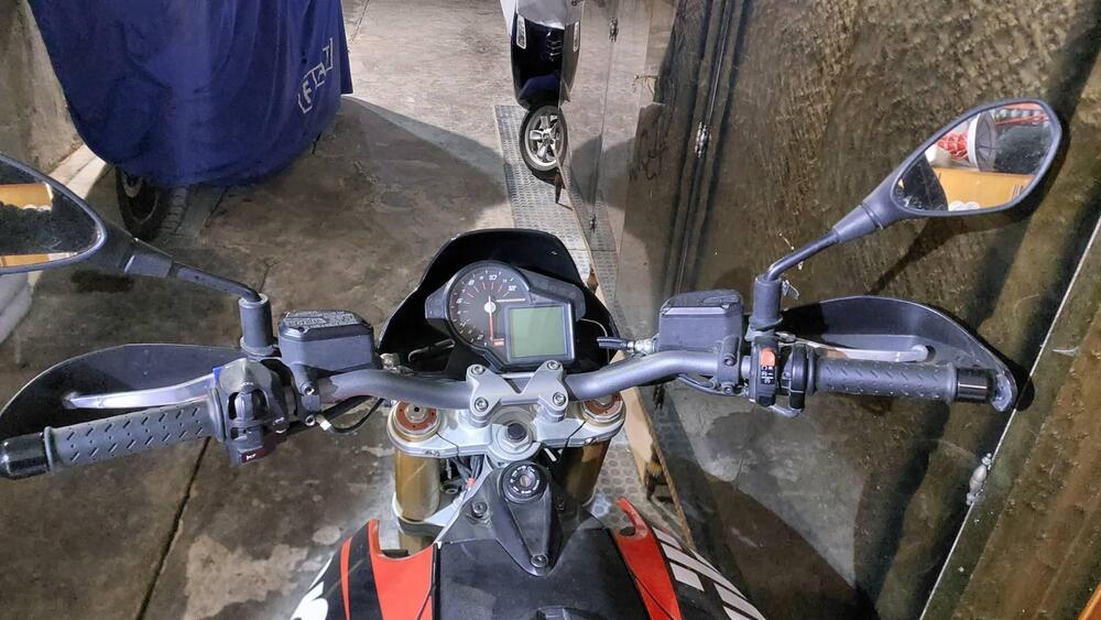 Aprilia Dorsoduro 750 Factory (2010 - 13) (6)