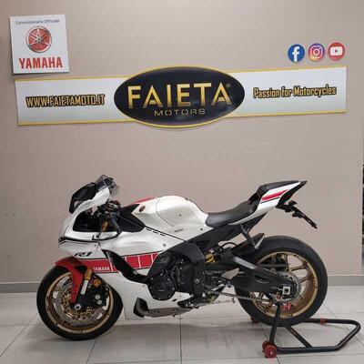 Yamaha YZF R1 World GP 60th Anniversary (2022 - 23) usata