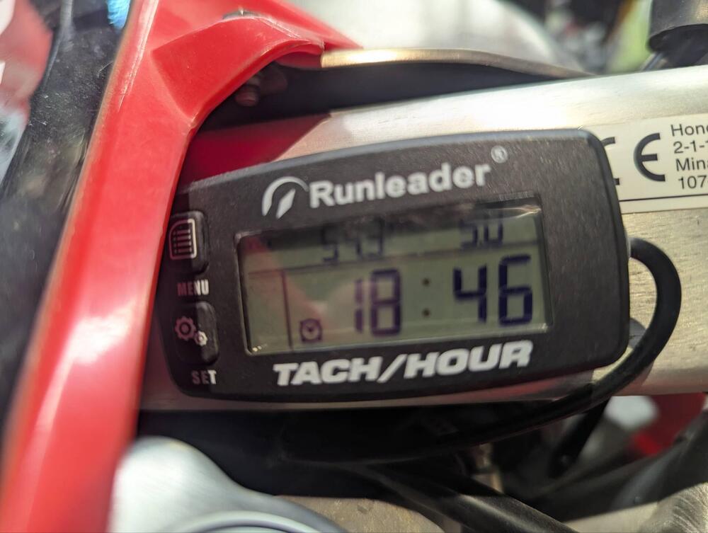 Honda CRF 250 R (2022) (2)