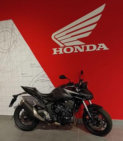 Honda CB 1000 Hornet (2025) usata