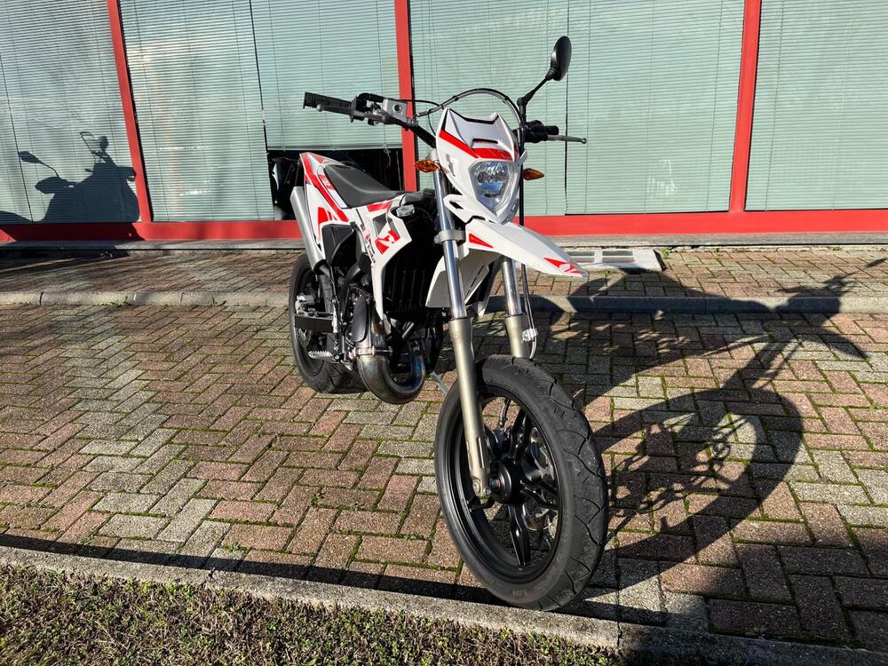 Betamotor RR 50 Motard (2021 - 26) (4)