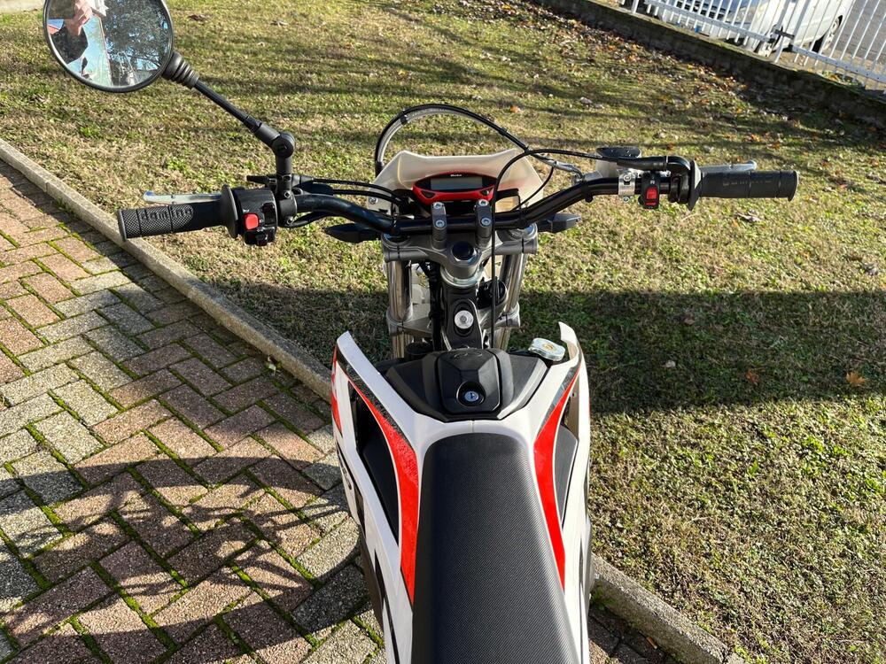 Betamotor RR 50 Motard (2021 - 26) (13)