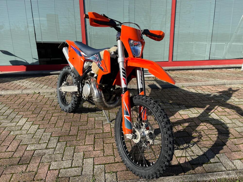 KTM 300 EXC E TPI (2022) (3)
