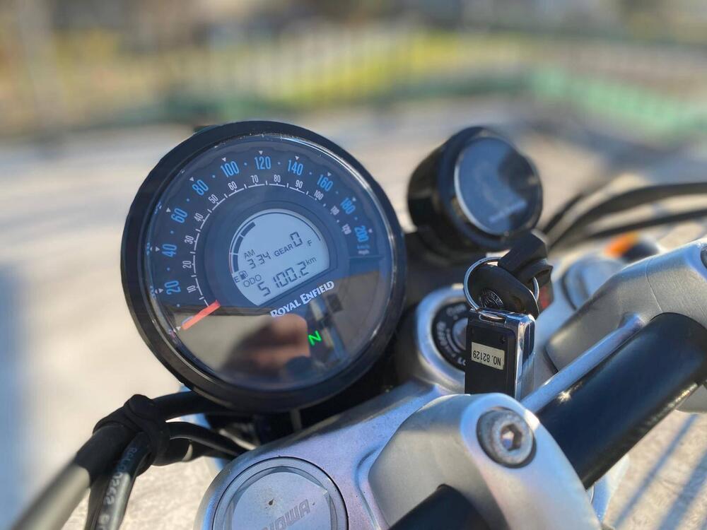 Royal Enfield Super Meteor 650 (2023 - 26) (5)