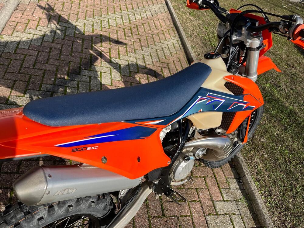 KTM 300 EXC E TPI (2022) (13)