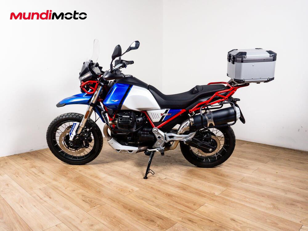 Moto Guzzi V85 TT (2024 - 26) (6)