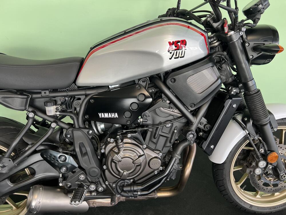 Yamaha XSR 700 XTribute (2021) (9)
