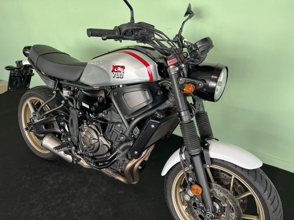 Yamaha XSR 700 XTribute (2021) (11)