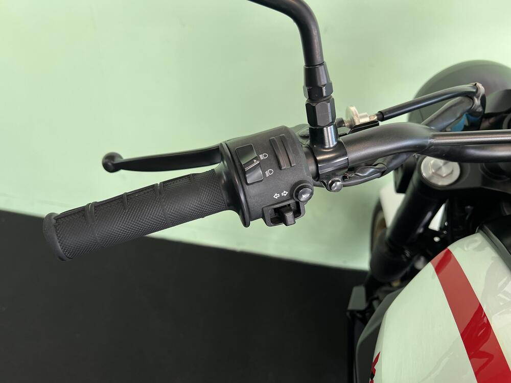 Yamaha XSR 700 XTribute (2021) (20)