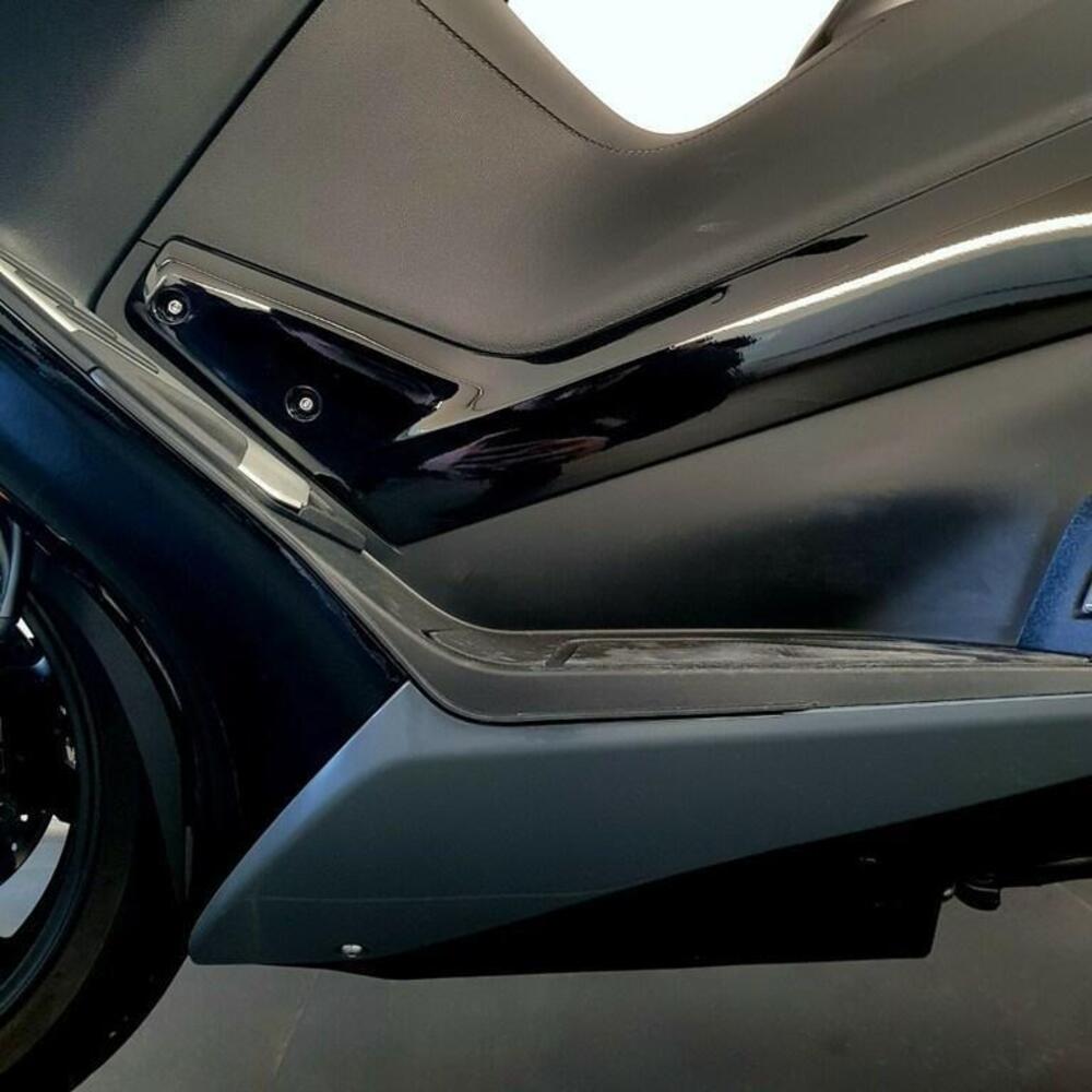 Yamaha T-Max 560 Tech Max (2020) (12)