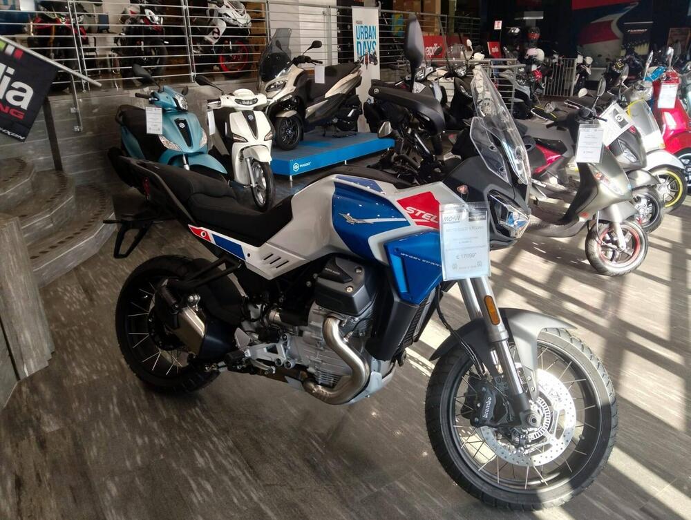 Moto Guzzi Stelvio Duecento Tributo (2025 - 26)