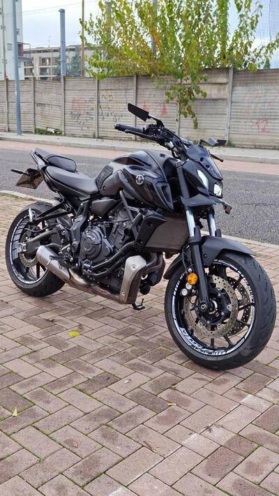 Yamaha MT-07 Pure (2023 - 25) usata