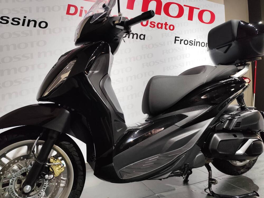 Piaggio Beverly 400 (2025 - 26) (2)