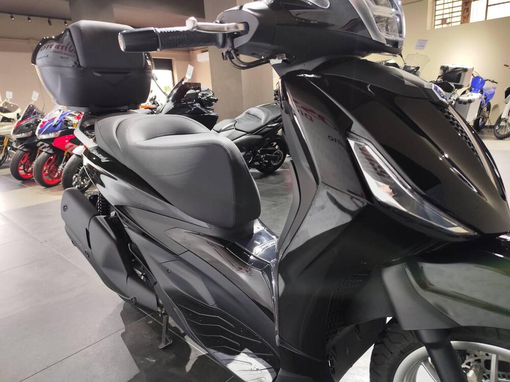 Piaggio Beverly 400 (2025 - 26) (7)