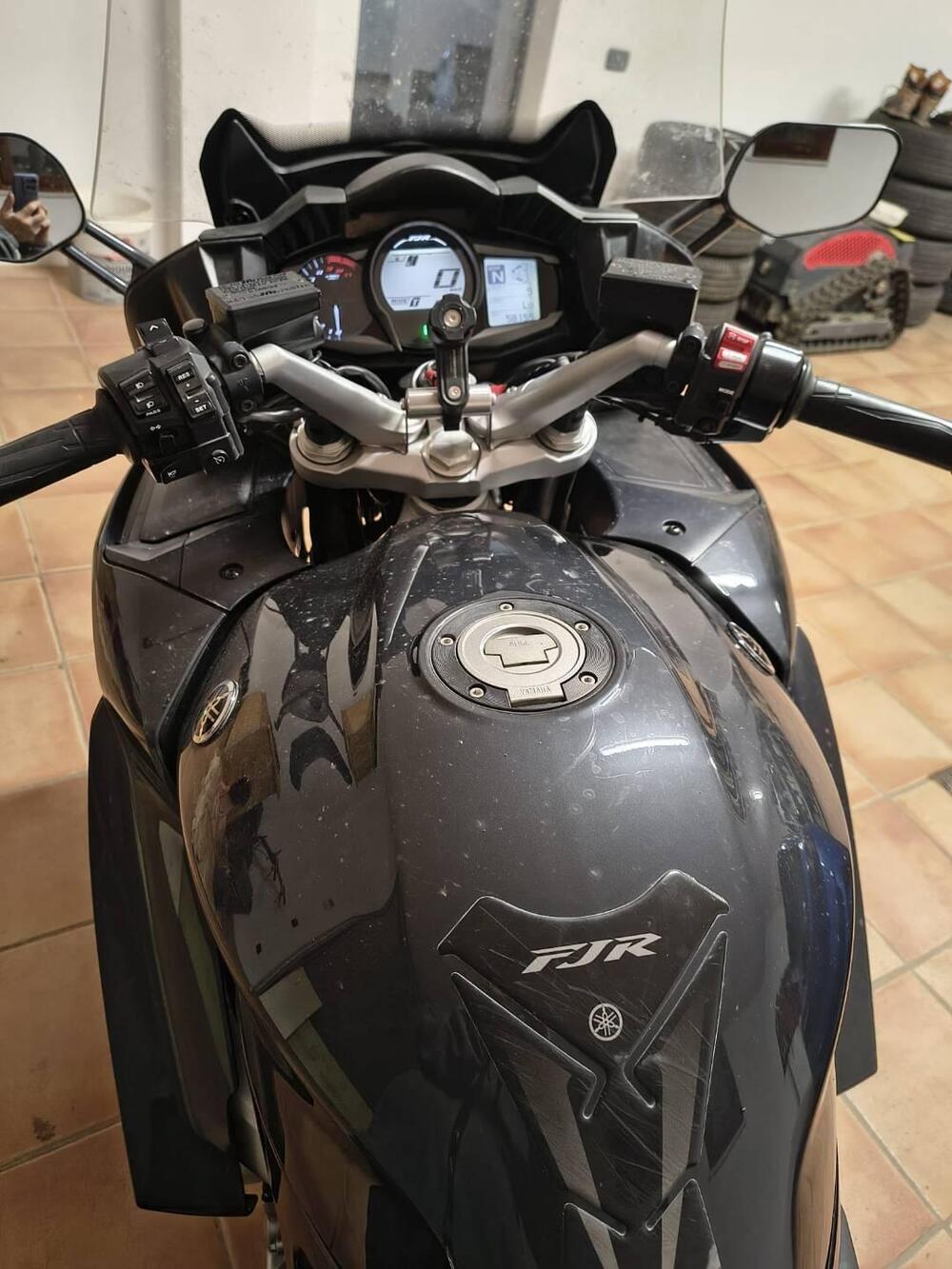 Yamaha FJR 1300 AE (2016 - 20) (4)
