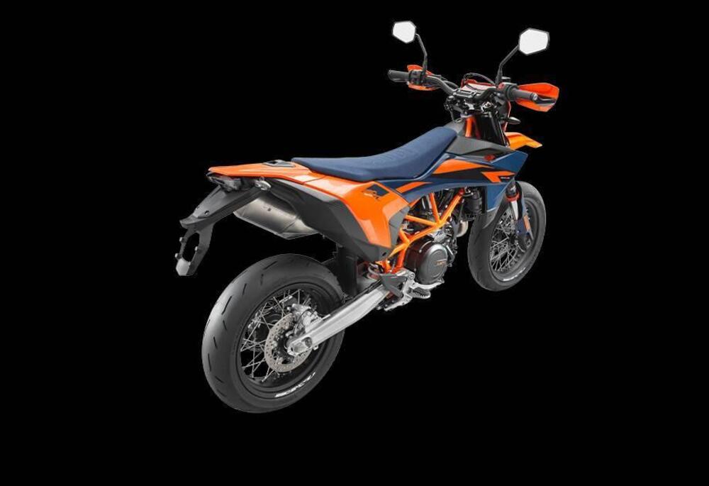 KTM 690 SMC R (2026) (2)