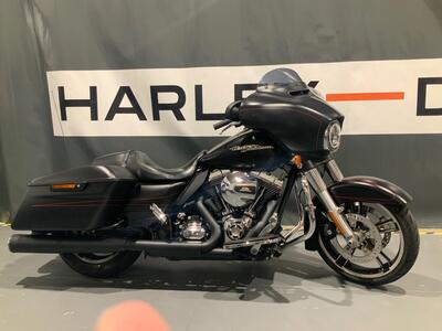 Harley-Davidson 1690 Street Glide Special (2014 - 16) - FLHX usata