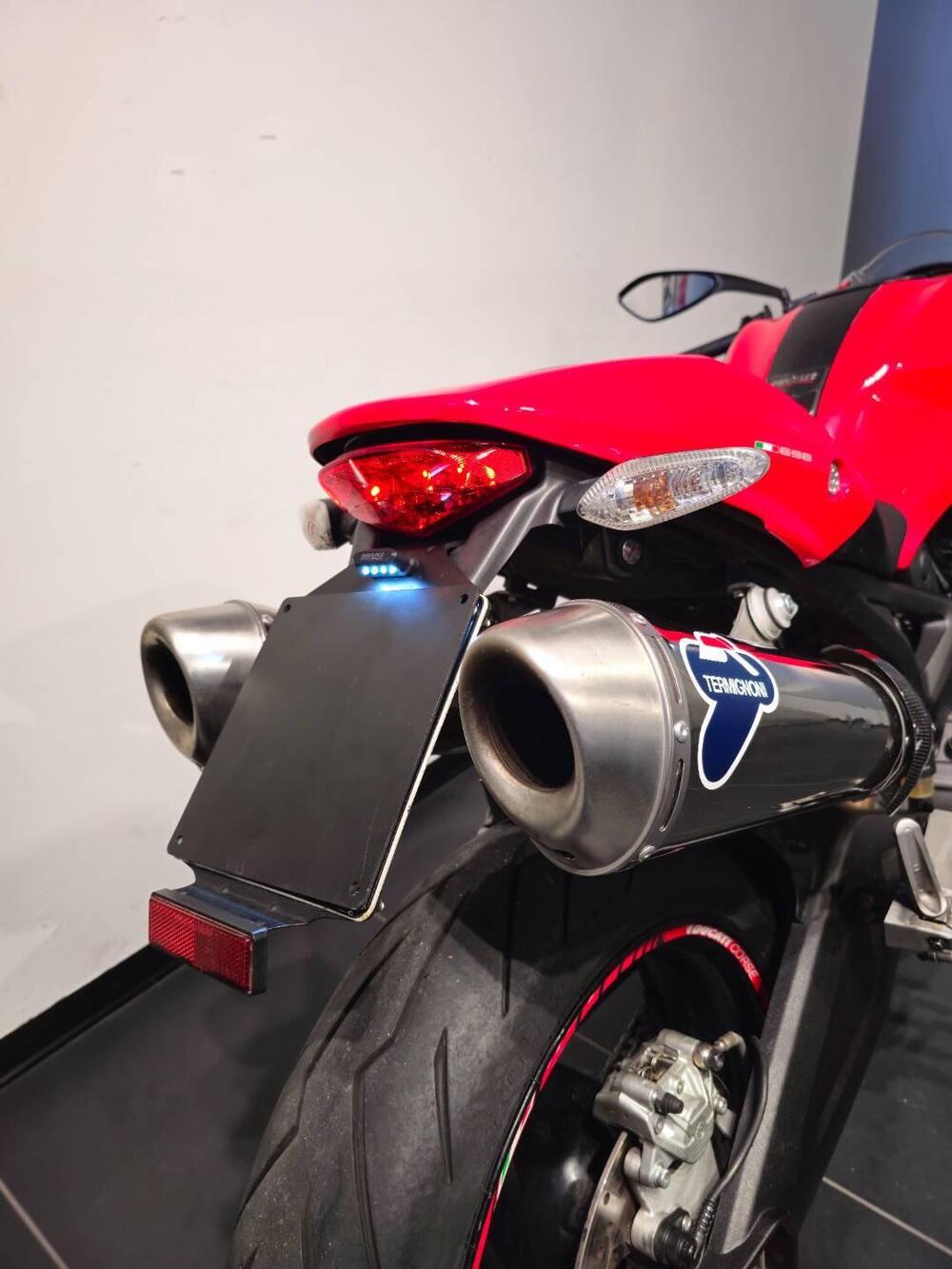 Ducati Monster 696 Plus (2007 - 14) (5)