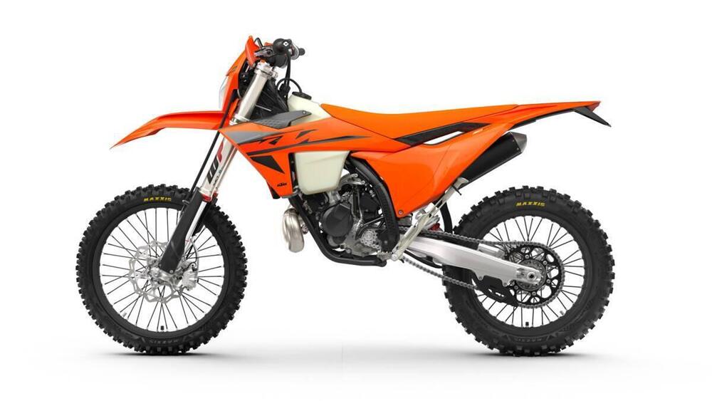 KTM 150 EXC (2025) (2)