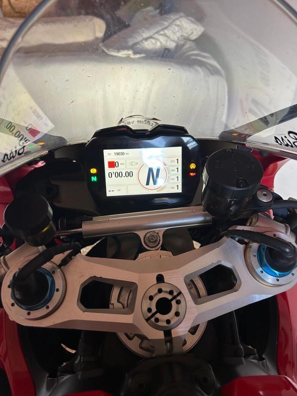 Ducati Panigale V4 S 1100 (2021) (7)