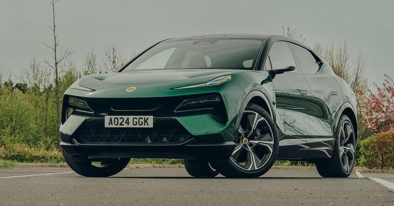 In casa Lotus i piani cambiano: arrivano tre SUV ibridi da 900 CV, per prepararsi alla rivoluzione Hyper Hybrid