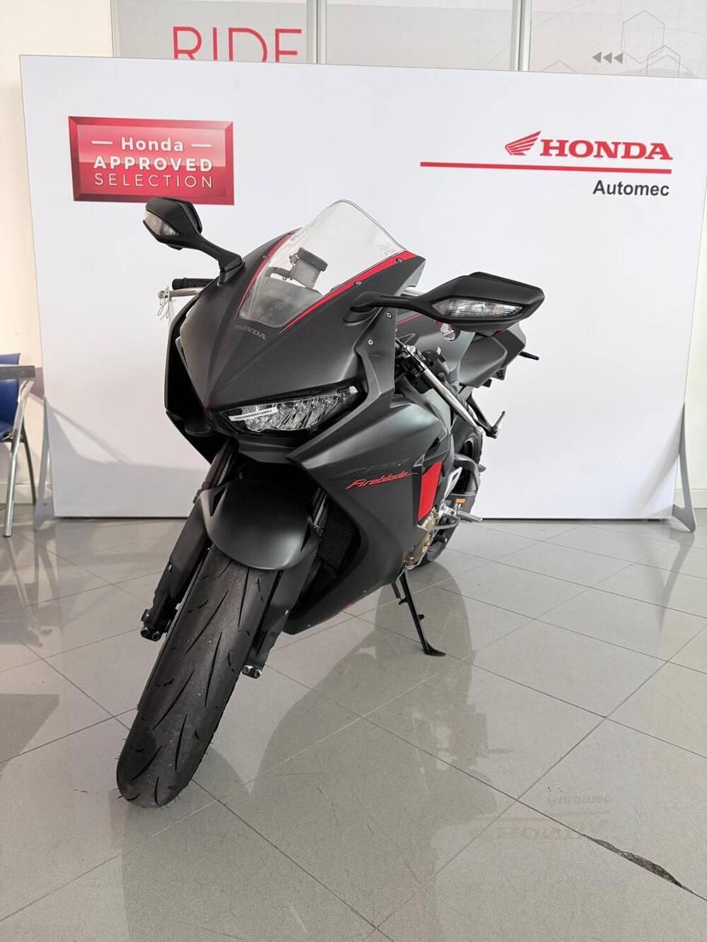 Honda CBR 1000 RR Fireblade (2017 - 19) (7)