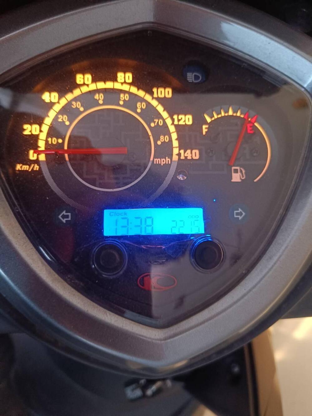 Kymco Agility 125 R16 Power Up (2021 - 26) (7)