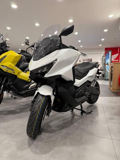 Honda Forza 750 (2025) nuova