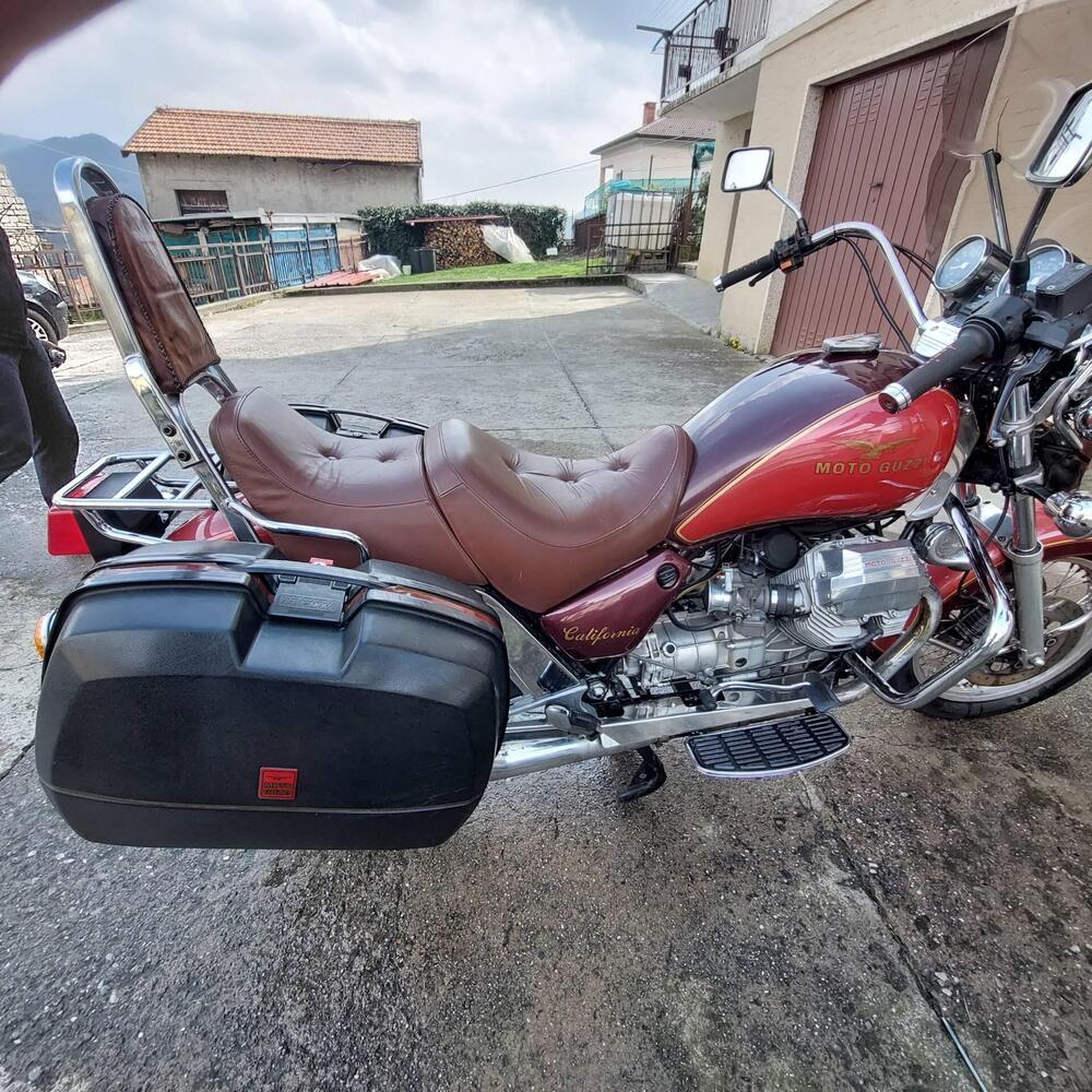 Moto Guzzi California 3 serie 70 anniversario 31di100 (7)