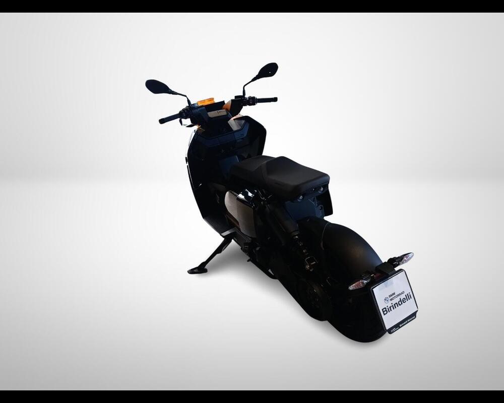 Bmw CE 04 (2026) (9)