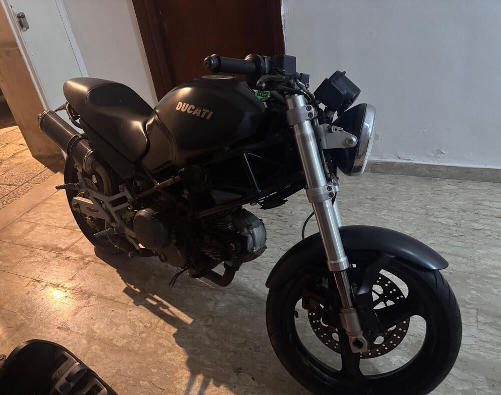 Ducati Monster 600 Dark (1998 - 01) (7)